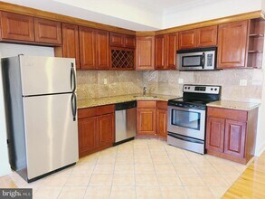 1220 South St in Philadelphia, PA - Building Photo - Building Photo