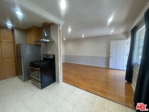 1126 N Formosa Ave in West Hollywood, CA - Foto de edificio - Building Photo