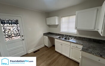 2143 Vollintine Ave in Memphis, TN - Building Photo - Building Photo