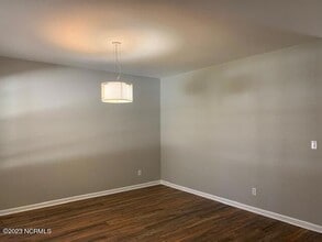 862 Blue Bird Dr in Vass, NC - Foto de edificio - Building Photo