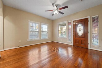 1615 Airline Dr in Houston, TX - Building Photo - Building Photo