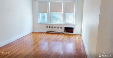 1563 Beacon St, Unit 6 in Brookline, MA - Foto de edificio - Building Photo