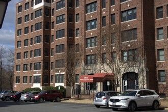 3900 14th St NW, Unit 501 in Washington, DC - Building Photo - Building Photo