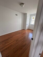 7111 Clover Ln in Upper Darby, PA - Building Photo - Building Photo