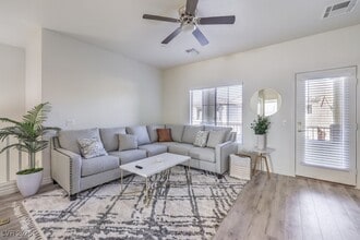 7832 Blesbok Ct in Las Vegas, NV - Building Photo - Building Photo