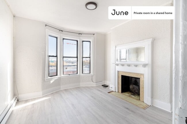 Private bedroom in 4 bed/1 bath Home in Boston, MA - Building Photo - Building Photo