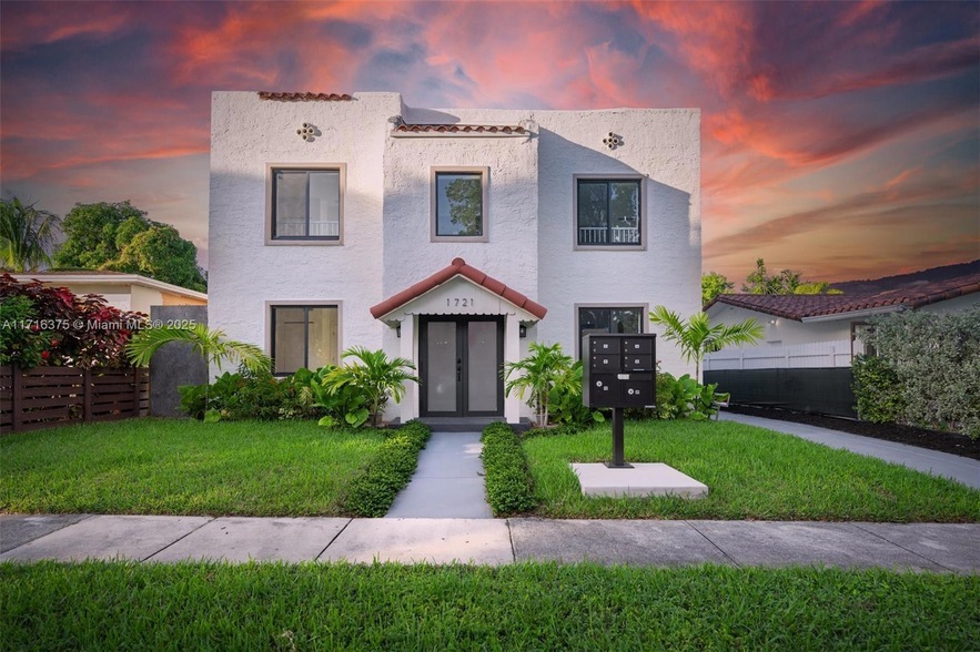 1721 SW 13th St, Unit 4 in Miami, FL - Building Photo