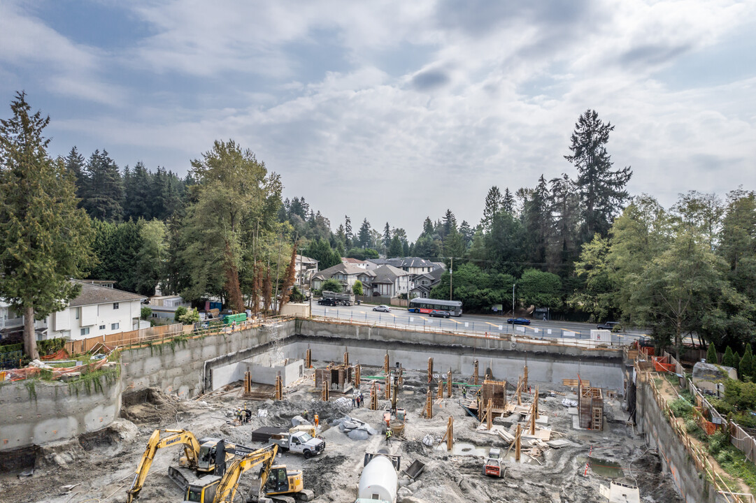 13963 96 Ave in Surrey, BC - Building Photo