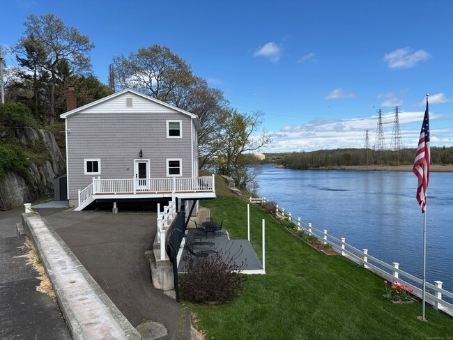 property at 250 River Rd