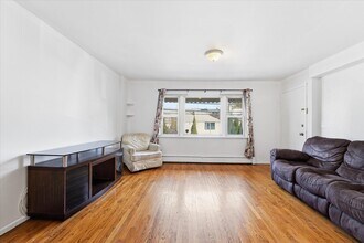 41 Alan Terrace in Jersey City, NJ - Foto de edificio - Building Photo