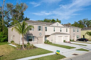 Mirage Homes in Holly Hill, FL - Building Photo