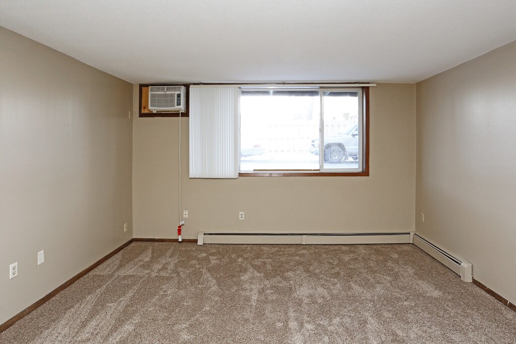 Clear Brook Apartments St. Cloud, MN Apartments