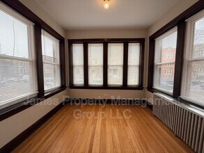 2736 W Giddings St in Chicago, IL - Building Photo - Building Photo