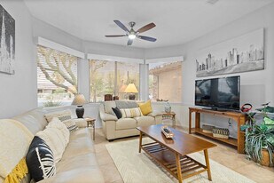 17824 N Stone Haven Dr in Surprise, AZ - Building Photo