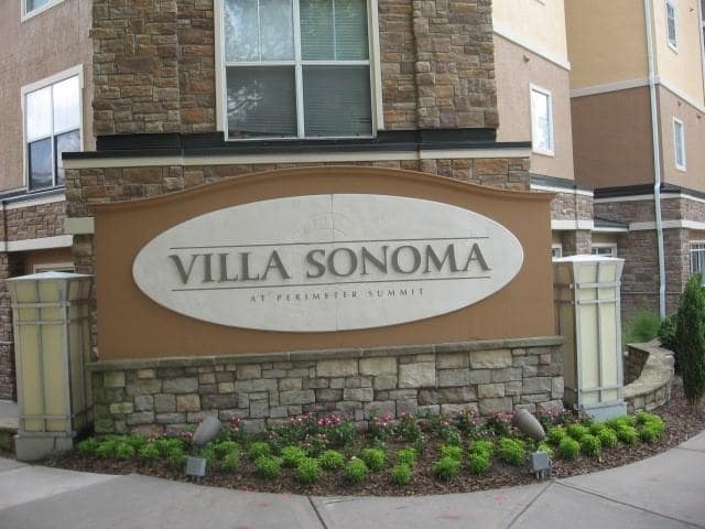 property at 10 Perimeter Summit Blvd