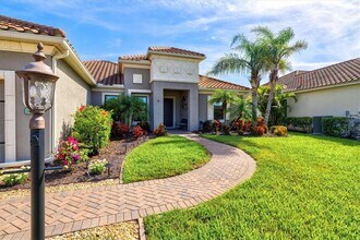 10816 O Meara Wy in Englewood, FL - Building Photo - Building Photo