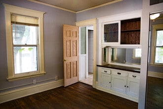 958 15th Ave SE in Minneapolis, MN - Foto de edificio - Building Photo