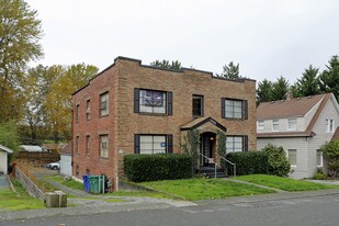 13533 52nd Ave S in Seattle, WA - Building Photo