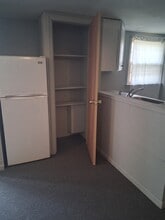 195 Emerald Pl, Unit #2 in Stratford, CT - Building Photo - Building Photo