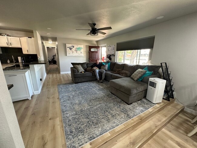 11916 Barrett St in Parker, CO - Building Photo - Building Photo