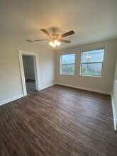 1221 N Duval St in Tallahassee, FL - Building Photo - Building Photo
