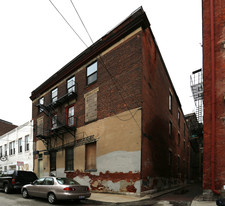 1308 Clay St in Cincinnati, OH - Building Photo