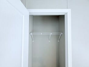 29805 Jamestown Dr in New Baltimore, MI - Building Photo - Building Photo