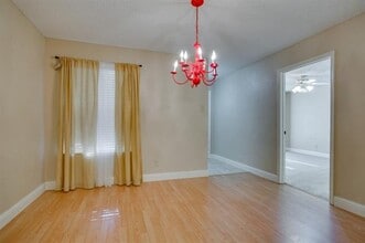 822 Creekside Dr in Lewisville, TX - Building Photo - Building Photo