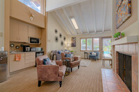 Cranbrook Apartments in Davis, CA - Building Photo - Interior Photo