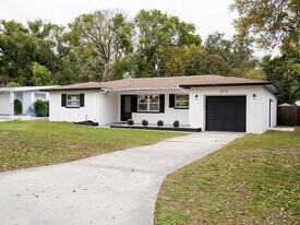 2270 Terrace Dr N in Clearwater, FL - Building Photo
