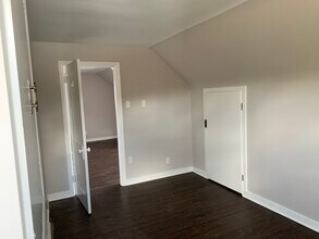 804 Bauman Ave, Unit #B in Baden, PA - Building Photo - Building Photo