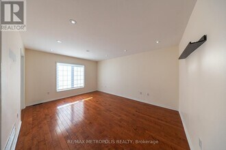 113 Highhill Dr in Toronto, ON - Building Photo - Building Photo