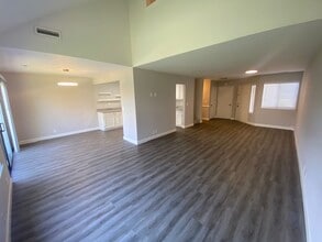 434 Creekside Ln in Morgan Hill, CA - Building Photo - Building Photo