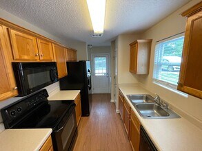 211 Katydid Dr in Athens, GA - Building Photo - Building Photo