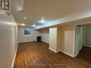 3162 Caulfield Crescent in Mississauga, ON - Building Photo - Building Photo
