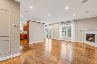 1432 Katie Ln in Palatine, IL - Building Photo - Building Photo