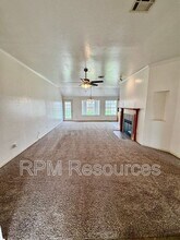 2315 Box Turtle Way in Midwest City, OK - Building Photo - Building Photo