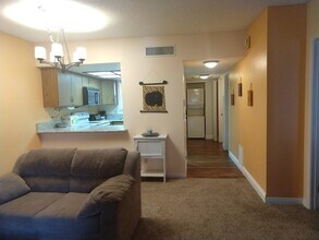 3823 S Maryland Pky, Unit C9 in Las Vegas, NV - Building Photo - Building Photo