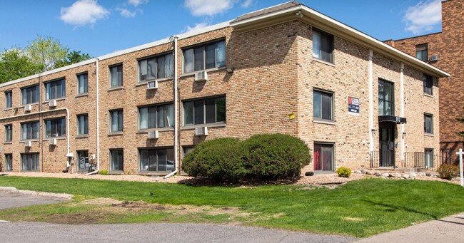 912 22nd Ave in Minneapolis, MN - Building Photo - Building Photo