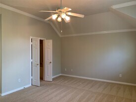 11 Baccara Pl in Conroe, TX - Building Photo