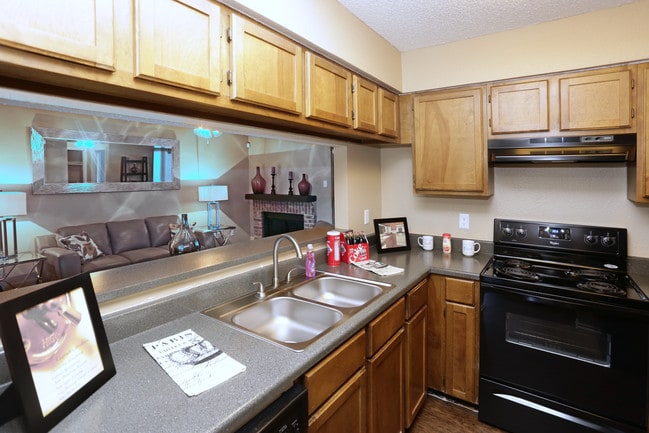 Austin Pointe Apartments