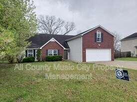 1945 Stoney Meadow Dr in Murfreesboro, TN - Building Photo