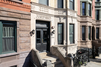 815 Washington St in Hoboken, NJ - Building Photo - Building Photo