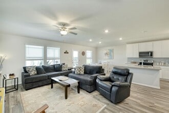 1006 Otello Wy in Hutto, TX - Building Photo - Building Photo