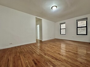 44 Bennett Ave in New York, NY - Building Photo - Building Photo
