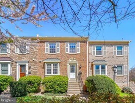 10284 Arizona Cir in Bethesda, MD - Building Photo