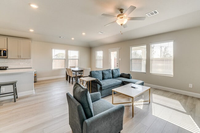 723 Williams Wy, Unit SI ID1385583P