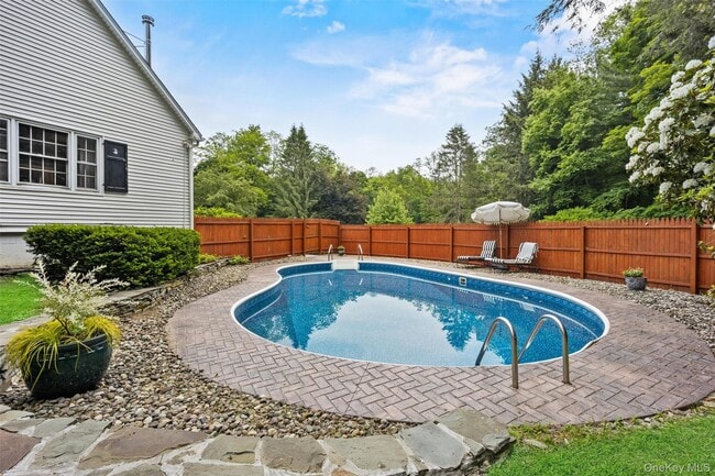 property at 1056 Beekman Rd