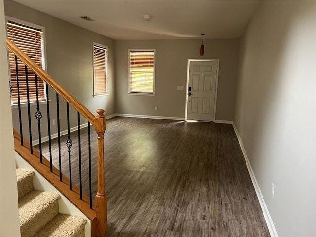 152 Parkmont Ln in Dallas, GA - Foto de edificio - Building Photo