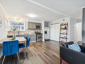 14408 Minerva Ave in Dolton, IL - Foto de edificio - Building Photo